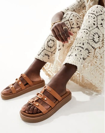 Mariesoleil footbed sandals in medium brown leather