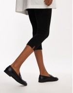 Carrie leather loafers in black