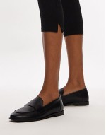 Carrie leather loafers in black