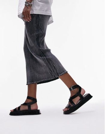 Jasmine chunky sandal in black