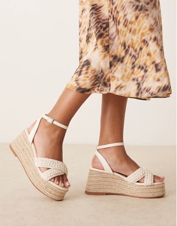 ‌Stylish espadilles platform heeled sandals in beige crochet